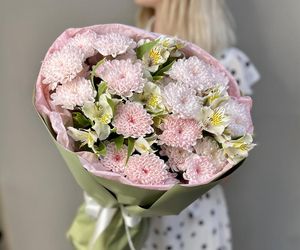 Дуо-букет «Теплое воспоминание» с хризантемой кустовой и альстромерией 🌿🤍